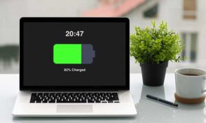 تعیین عمر باتری لپ تاپ استوک
