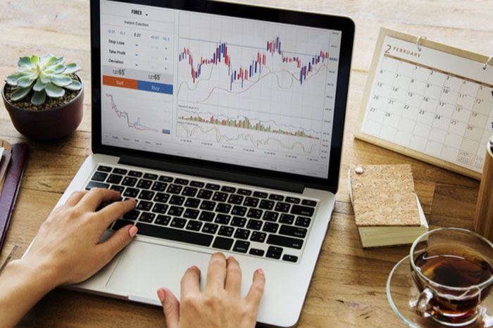 لپ تاپ استوک برای چه نوع تریدری مناسب است؟