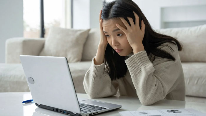 چرا لپ تاپ هنگ می کند؟